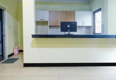 Lobby 7 SPOT ON 91606 Nadin Guest House Syariah