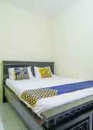 BEDROOM SPOT ON 91606 Nadin Guest House Syariah