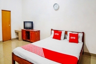 Kamar Tidur OYO 91647 Sanina Residence