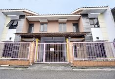 Exterior 2 SPOT ON 91626 Rr Kost Putri Syariah