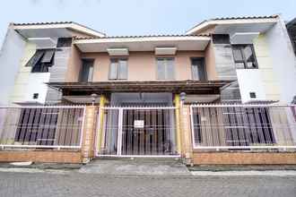 Exterior 4 SPOT ON 91626 Rr Kost Putri Syariah