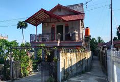 Exterior 2 SPOT ON 91623 Pj Guest House Syariah
