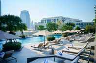 Swimming Pool Chatrium Grand Bangkok