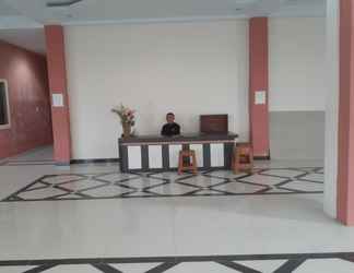 Lobby 2 EXPRESS O 91662 Kost Rumah Kaca