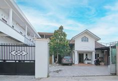 Exterior 2 OYO 91681 Raysa Homestay