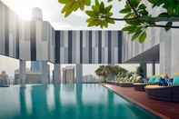สระว่ายน้ำ Pan Pacific Serviced Suites Kuala Lumpur