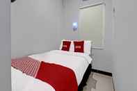 Kamar Tidur OYO 91686 Triple S Hotel Malioboro