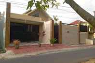 Exterior EXPRESS O 91708 Rumah Sriwijaya 12a Syariah