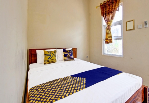 Kamar Tidur SPOT ON 91709 Aster Hotel Syariah