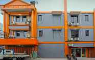 Exterior 3 OYO 91727 Luxury Homestay Sidoarjo