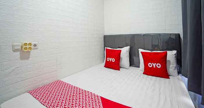 Bedroom OYO 91727 Luxury Homestay Sidoarjo