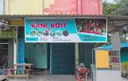 Luar Bangunan 4 SPOT ON 91732 Rani Homestay Syariah