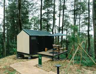 ภายนอกอาคาร 2 Bobocabin Pacet, Mojokerto