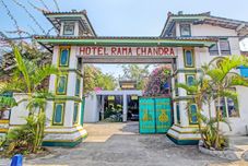 Exterior SPOT ON 91694 Hotel Rama Chandra