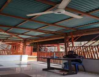 Lobi 2 EXPRESS O 91702 Mandeh Homestay Syariah