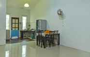 Common Space 4 OYO HOME 90646 Casaria Paka Homestay