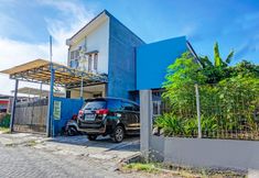 Exterior 2 SPOT ON 91718 Kost Damai Syariah