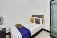 Bedroom SPOT ON 91745 Rumah Kost Gresik Syariah
