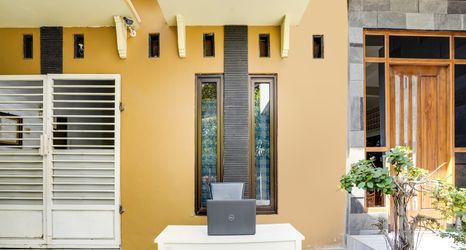 ロビー 2 Hotel O Rumah Kost Gresik Syariah