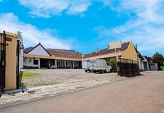 Exterior 2 Super OYO 91710 Hotel Anugerah 