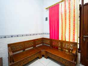 Lobby 4 OYO 91746 Kost Sedati Syariah 