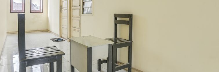 大廳 SPOT ON 91770 441 Pemuda Homestay