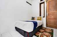 Bedroom SPOT ON 91775 Pondok 14 Syariah