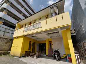 Exterior 4 SPOT ON 91775 Pondok 14 Syariah