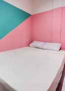 BEDROOM SPOT ON 91781 Solo Baru Homestay Syariah