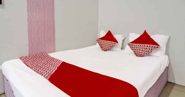 Kamar Tidur OYO 91784 Zazezo Homestay Syariah