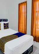 BEDROOM SPOT ON 91789 Kost Umik Sidoarjo Syariah