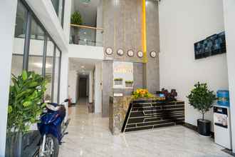 Lobi 4 Santini Hotel