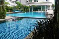 Swimming Pool Blaze Suites @Bandar Sunway