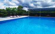 Swimming Pool 3 The Grans Lahat