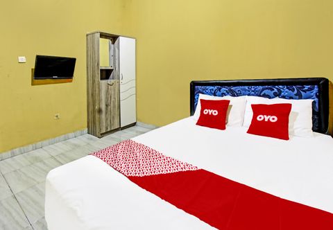 Bedroom OYO 91845 V_ar House Near Pantai Tanjung Bias