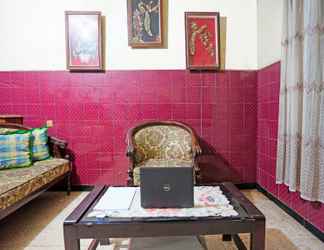 Lobi 2 SPOT ON 91859 Kost Budhe Syariah