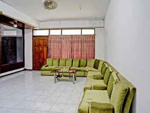 Lobby 4 SPOT ON 91865 Sidomulyo Kost Syariah