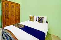 Kamar Tidur SPOT ON 91868 Nusa Indah Guest House Syariah