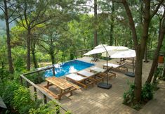 Swimming Pool 7 Amaya Retreat