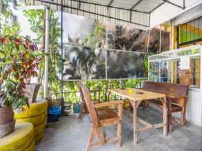 Lobi 4 SPOT ON 91882 Bilqis Homestay 