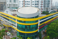 Bên ngoài Fives Hotel DNP