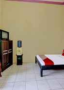 BEDROOM OYO 91877 Mushroom Pondok Ator Syariah Hotel