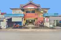 Exterior SPOT ON 91833 Hotel Anggrek Daqu Syariah Kapuas