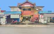 Exterior 2 SPOT ON 91833 Hotel Anggrek Daqu Syariah Kapuas