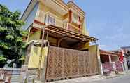 Exterior 3 SPOT ON 91892 Raffa Residence Syariah