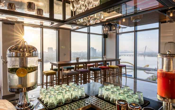 Wink Hotel Danang Centre - 24hrs Stay