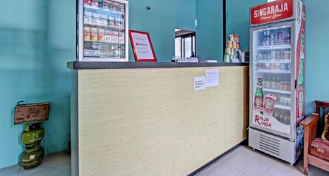 Lobby 2 OYO 91819 Larich Guest House