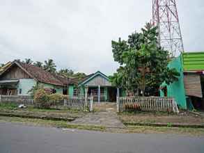 Luar Bangunan 4 SPOT ON 91910 Arfan House