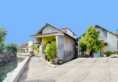 Exterior 4 Hotel O Kost 2 Putra Syariah