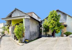 Exterior 5 Hotel O Kost 2 Putra Syariah